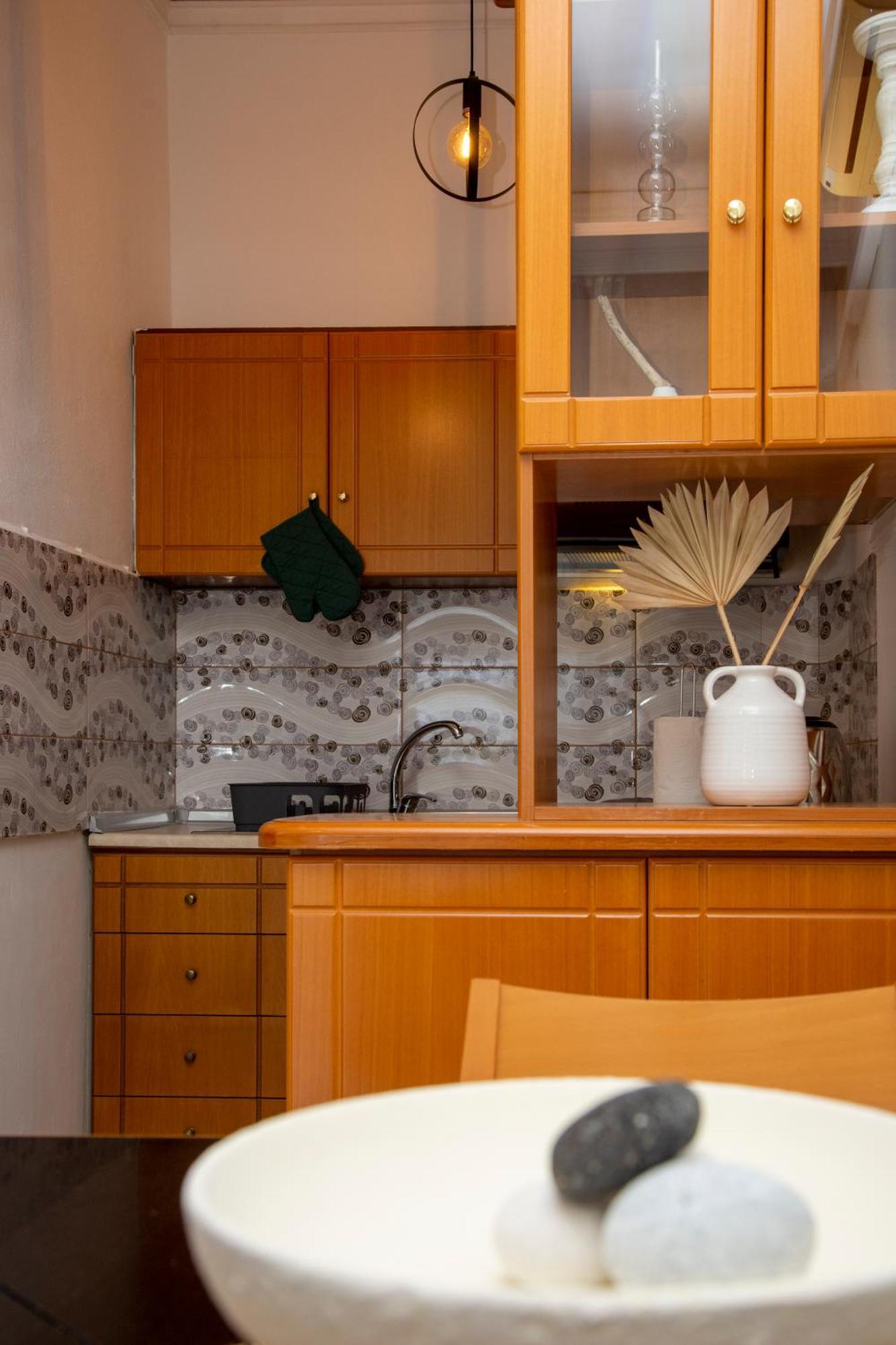 Seamoon Apartment Néa Péramos Екстериор снимка