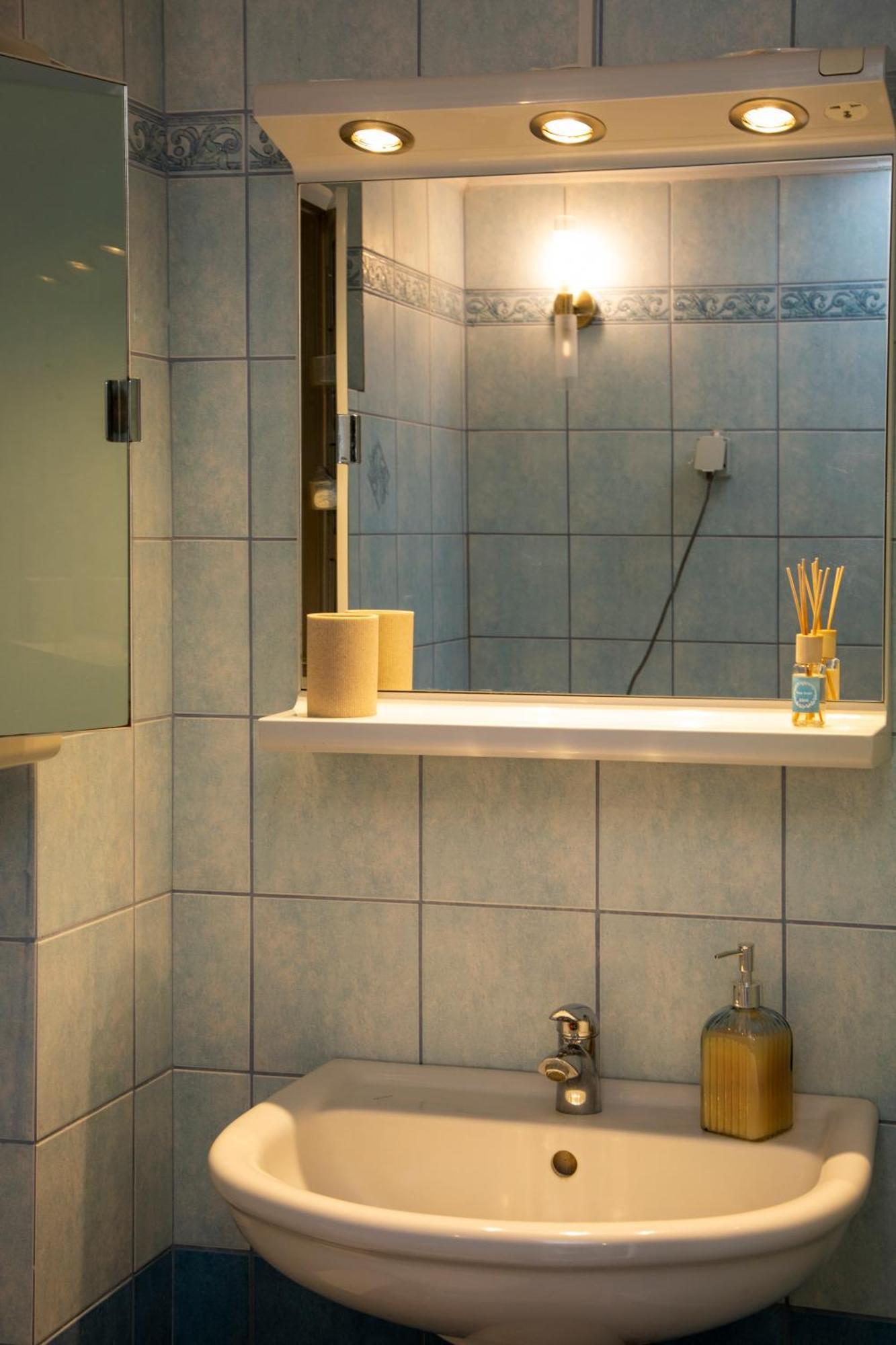 Seamoon Apartment Néa Péramos Екстериор снимка