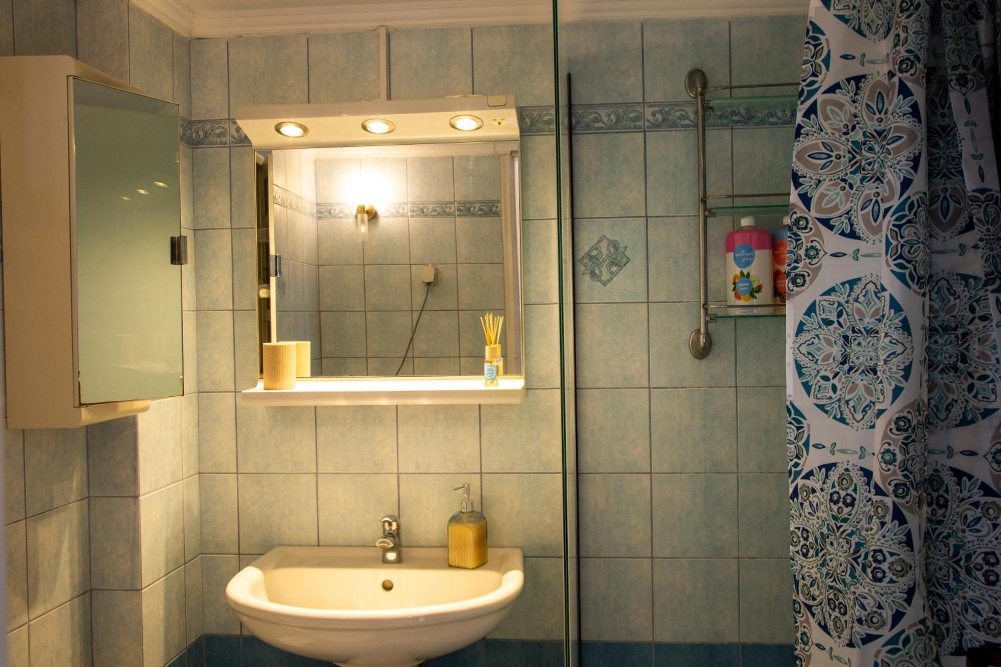 Seamoon Apartment Néa Péramos Екстериор снимка
